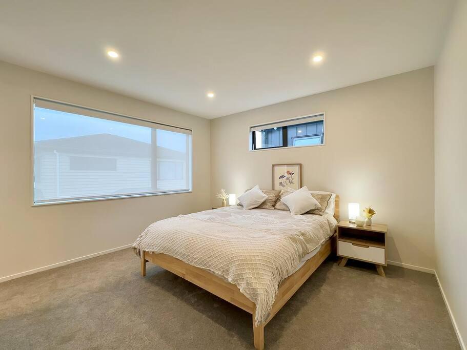 New Spacious 4beds Family Holiday home *